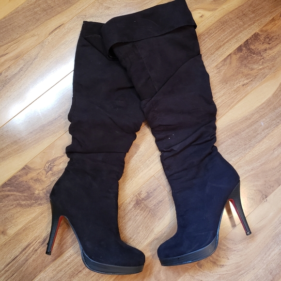 Black Knee High Boots - Size 8 - Picture 1 of 4